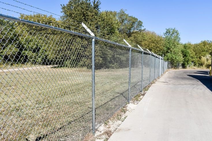 شبوك للحماية من الحيوانات