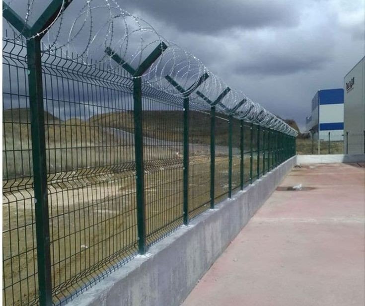 سياج سلك مجدول
